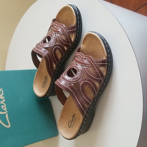 clarks lexi sycamore sandals